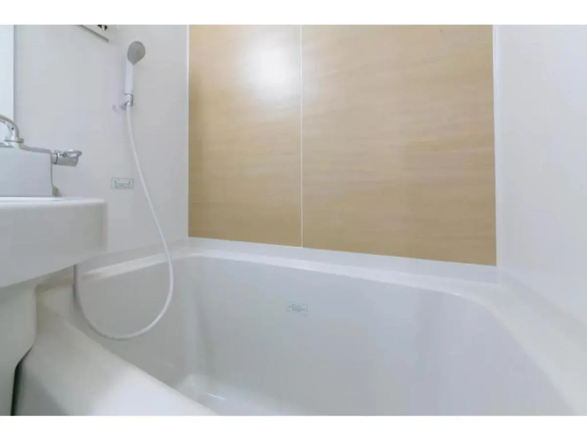 R&B Hotel Shin Osaka Kitaguchi - Vacation Stay 15208V 0*,  Japan
