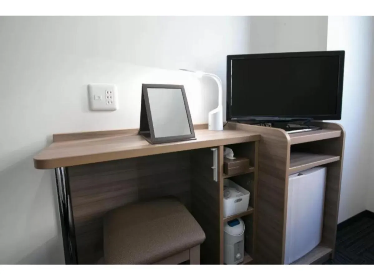 R&B Hotel Shin Osaka Kitaguchi - Vacation Stay 15208V 0*,  Japan