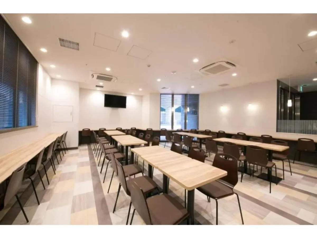 R&B Hotel Shin Osaka Kitaguchi - Vacation Stay 15208V 0*,  Japan